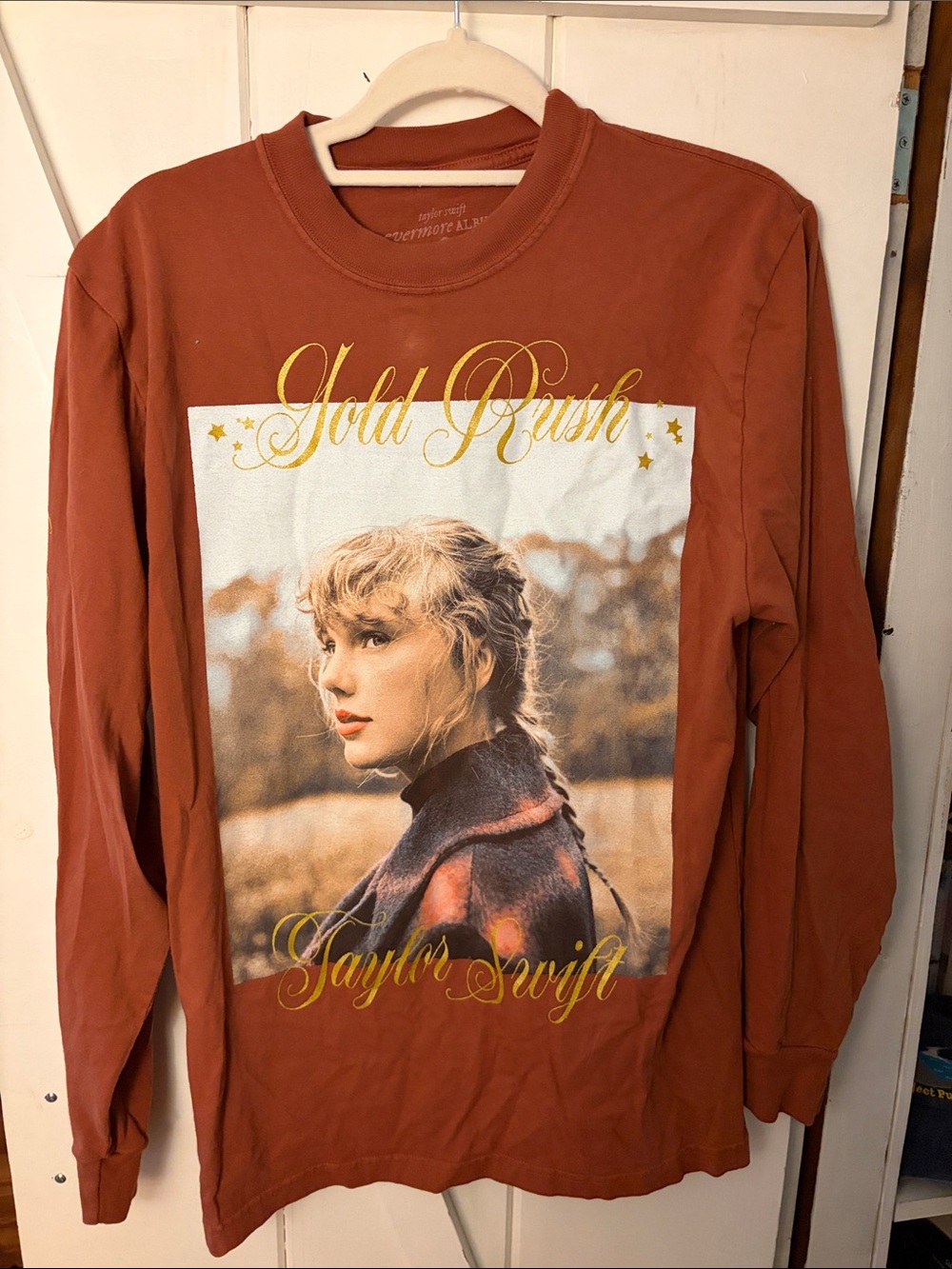 Taylor Swift Rust Long Sleeve Tee with Gold Script and Photo Print